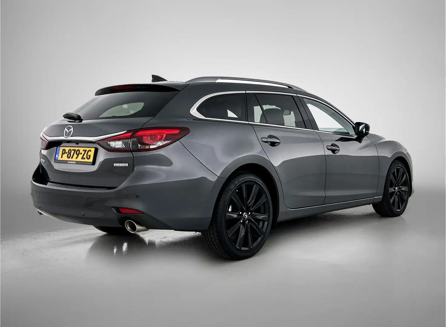 Mazda 6 Sportbreak 2.0 SkyActiv-G 165 Sportive automaat | Grau - 2