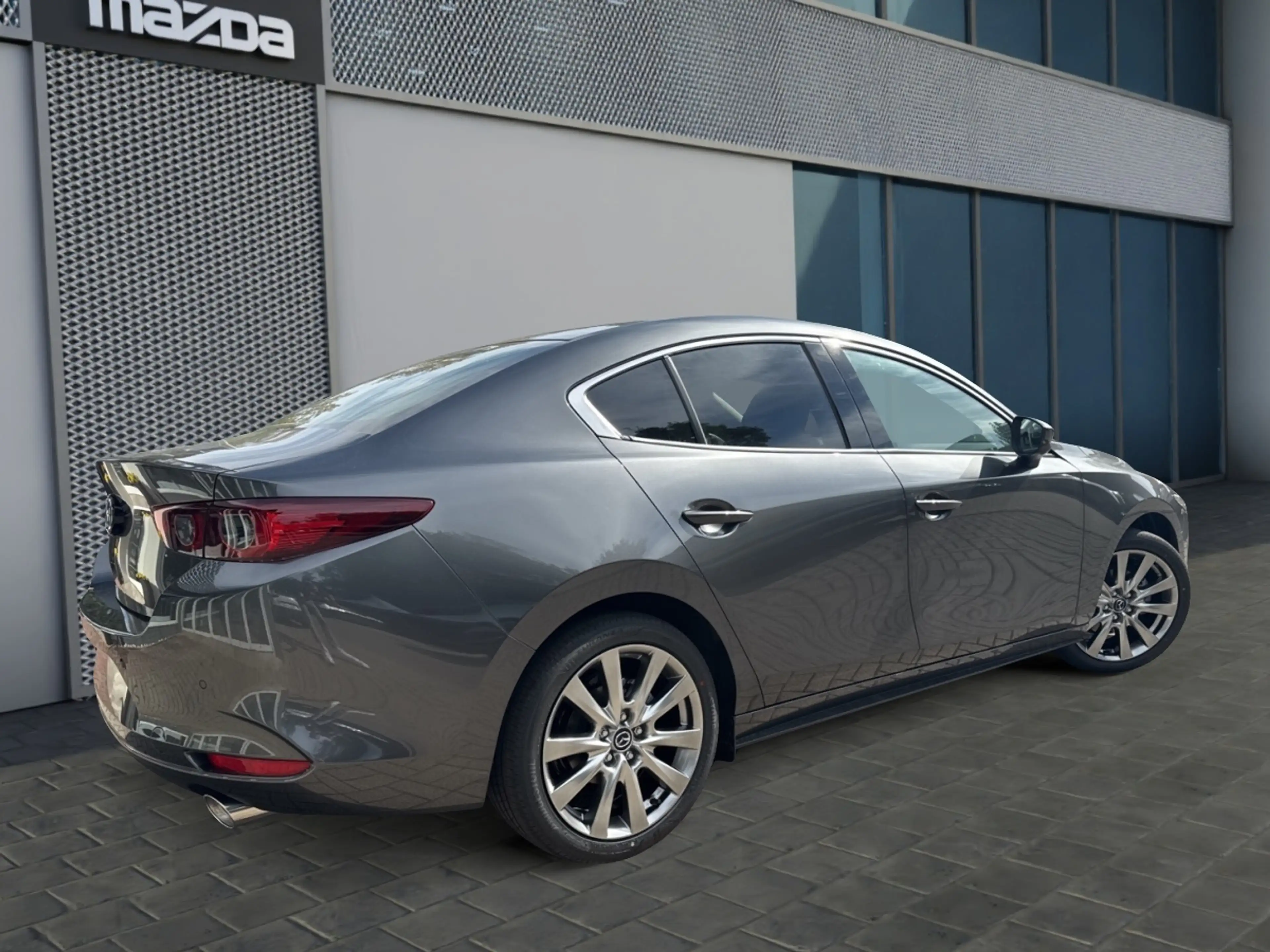 Mazda 3 e-SKYACTIV-X 186 FWD 6AT TAKUMI — photo 4