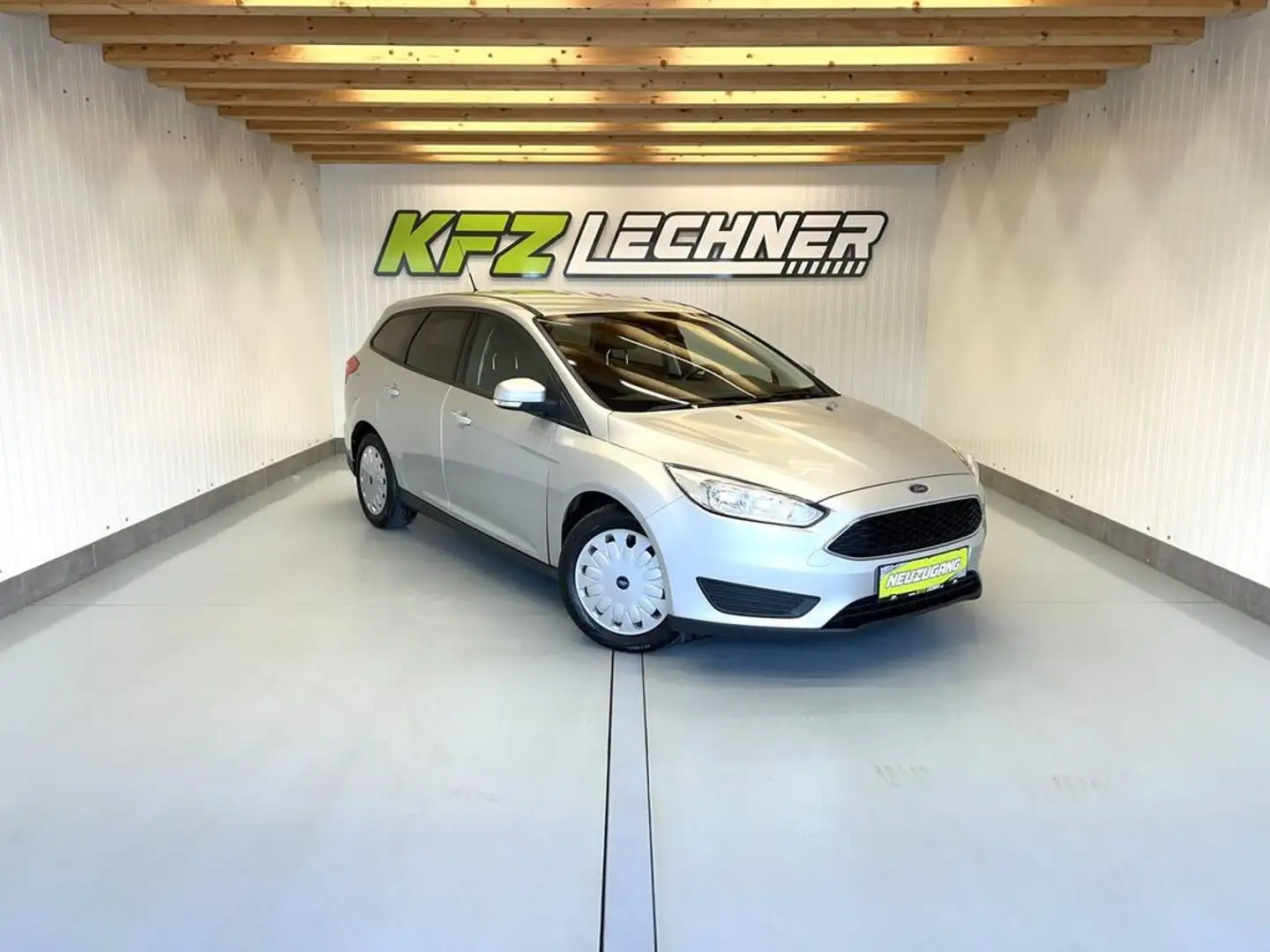 Ford Focus Turnier 1,5 TDCI ''TEMPOMAT*FREISPR*USB'' srebrna - 1