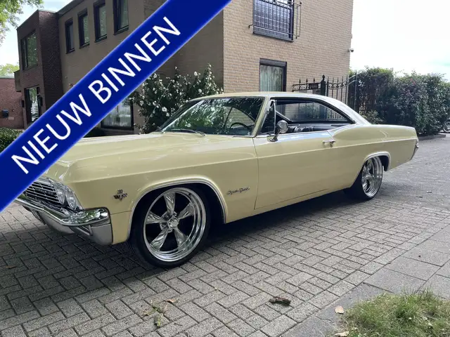 Chevrolet Impala SS V 8 350 motor