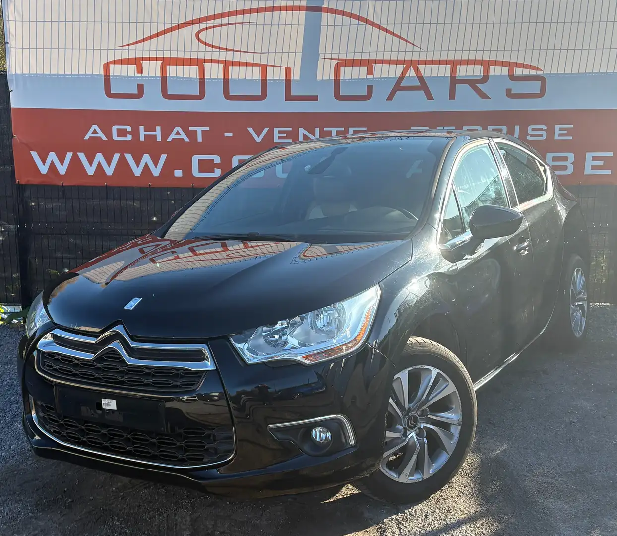 Citroen DS4 1.6 VTi So Chic Zwart - 1