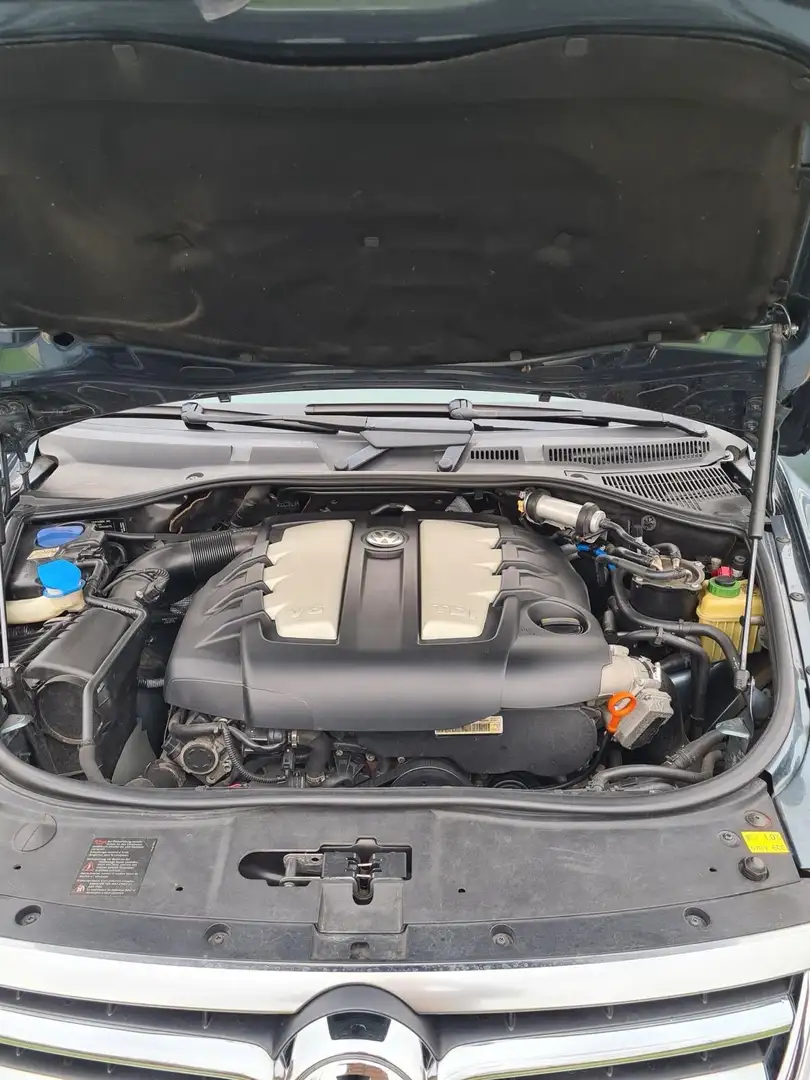Volkswagen Touareg 3.0 V6 tdi Executive 240cv tiptronic dpf - 2