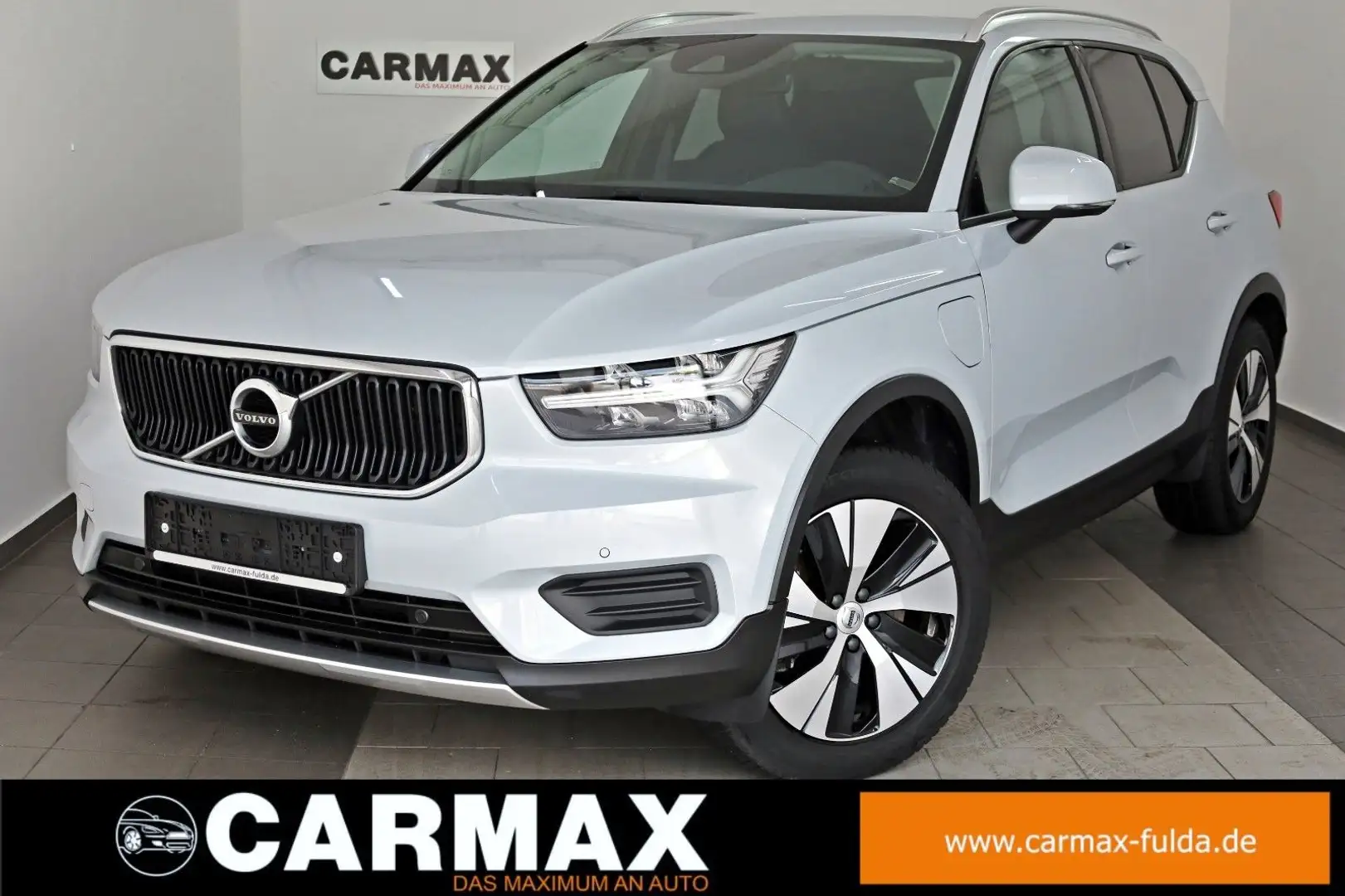Volvo XC40 Inscription Recharge TLeder,Navi,LED,SH,PDC srebrna - 1