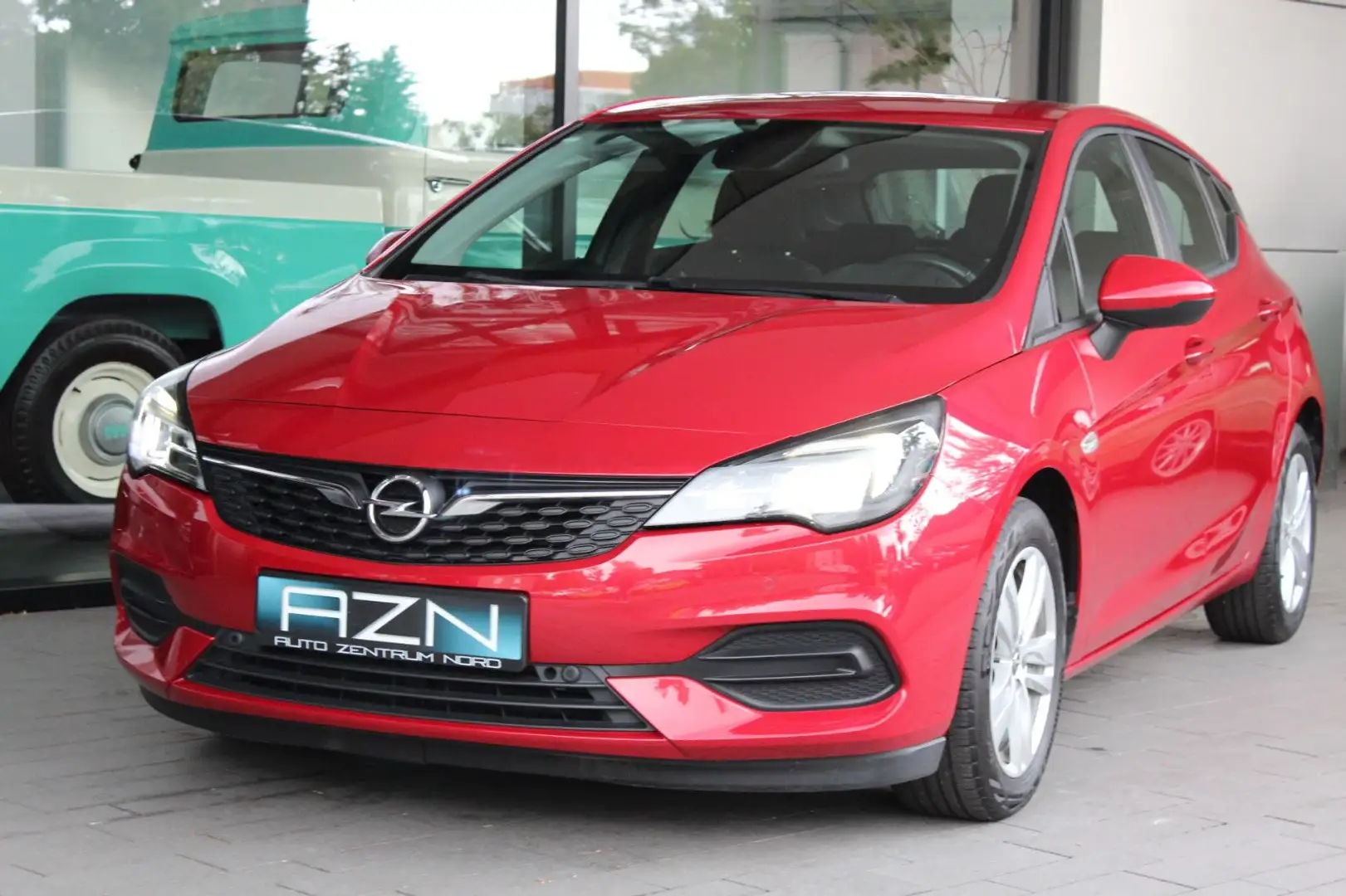 Opel Astra K Lim. 5-trg. Edition Rouge - 1