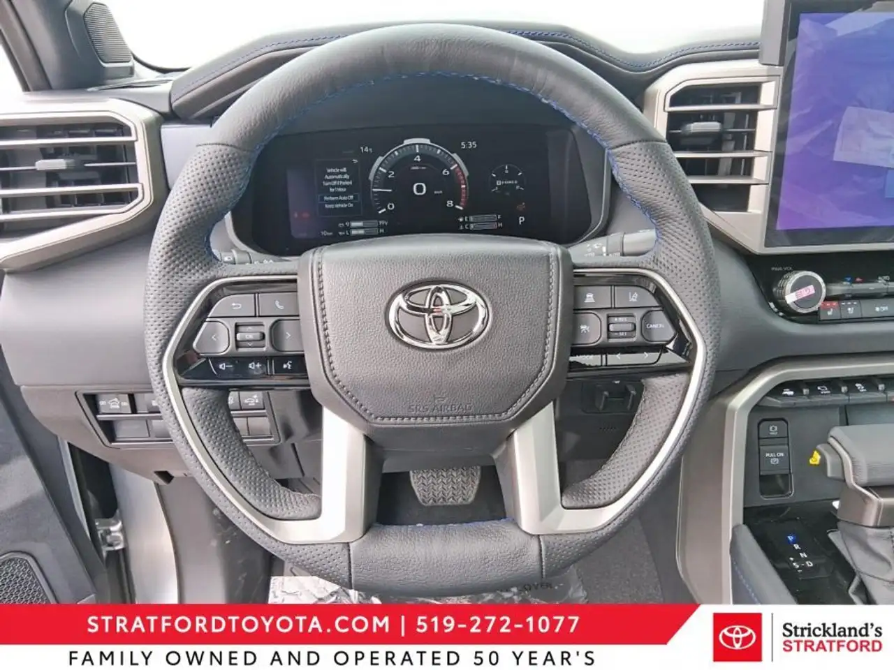 Toyota Tundra снимка Toyota Tundra