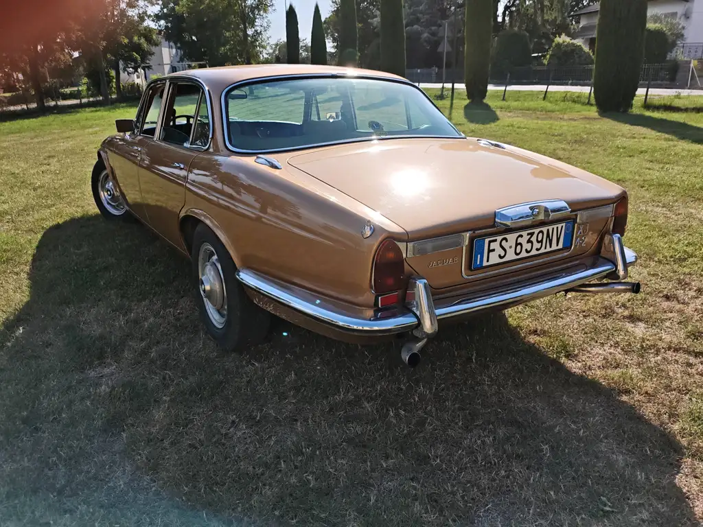 Jaguar XJ6 1979 из Европы — купить под ключ