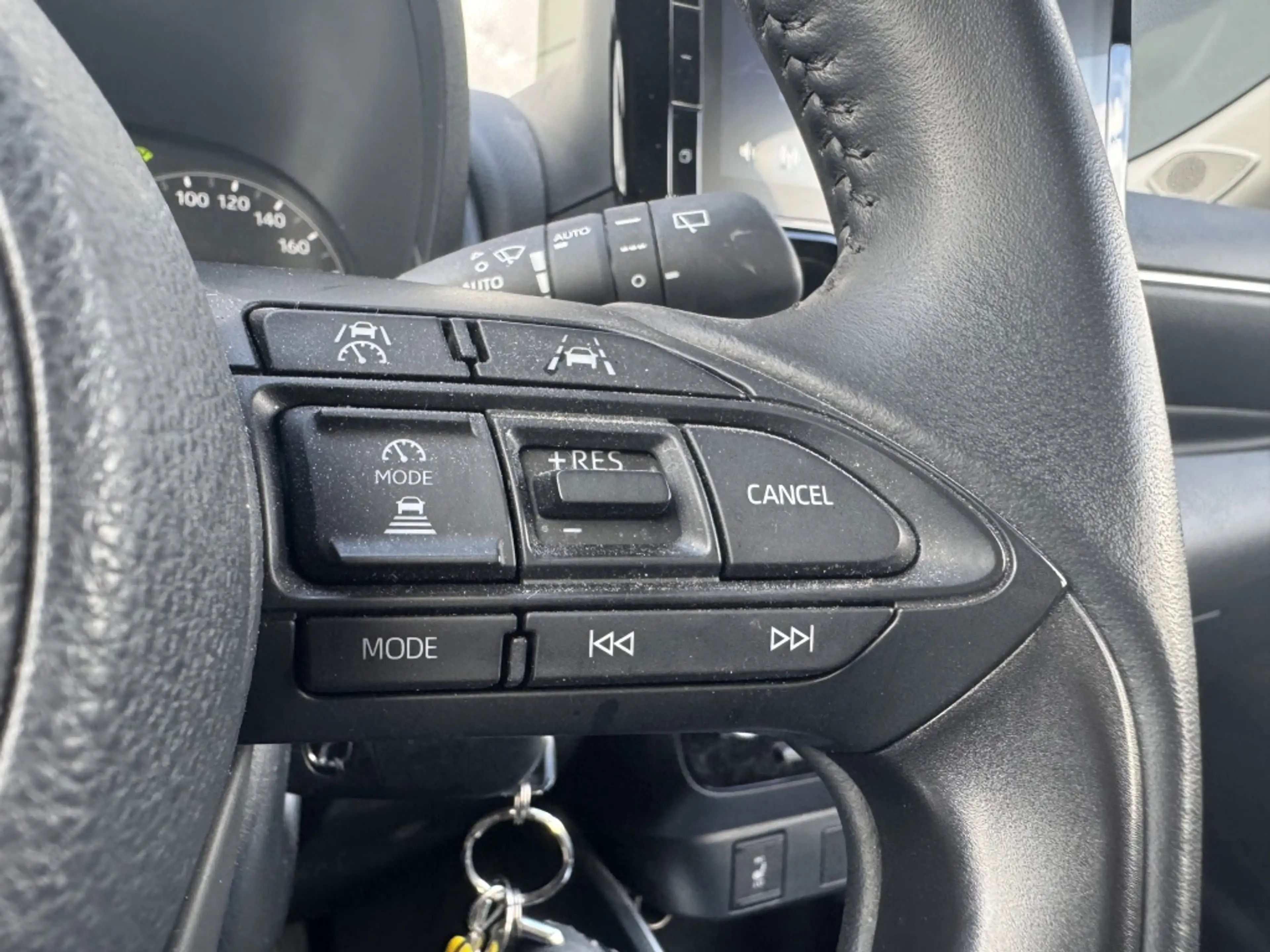 Mazda 2 Hybrid 1.5 Centre-line Adapt cruise Stoelverwarmin — photo 9