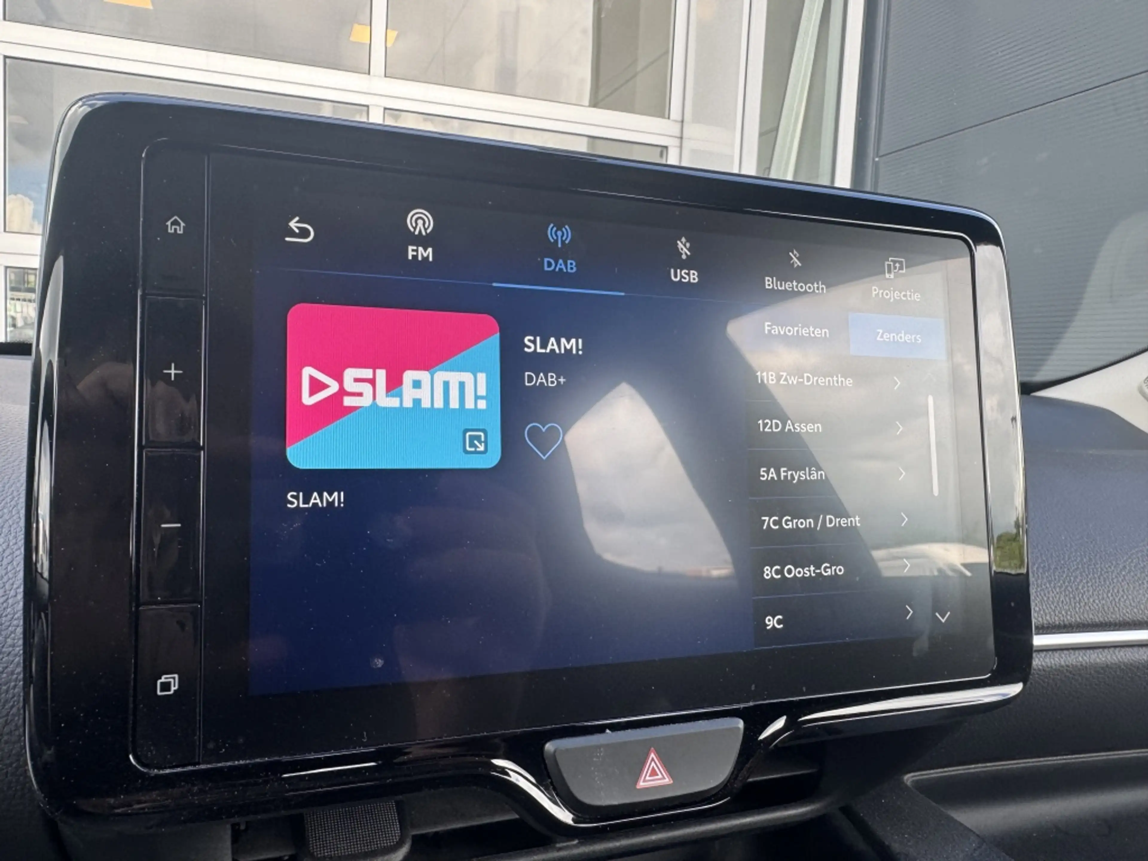Mazda 2 Hybrid 1.5 Centre-line Adapt cruise Stoelverwarmin — photo 14