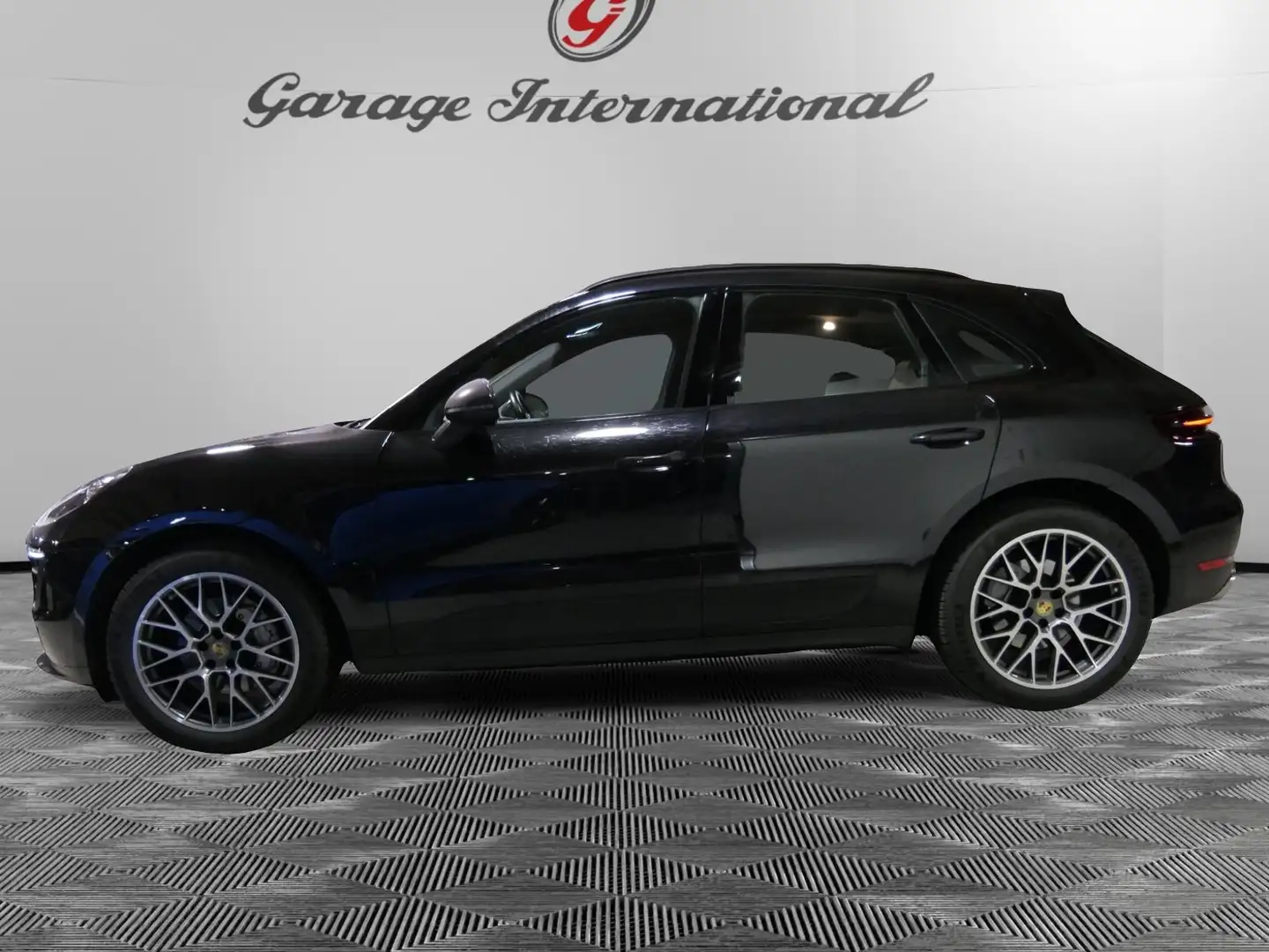 Porsche Macan 3.0 S Diesel Zwart - 2