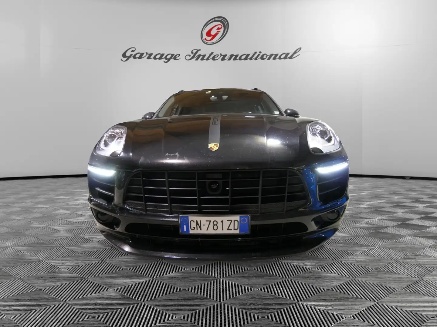 Porsche Macan 3.0 S Diesel Zwart - 1