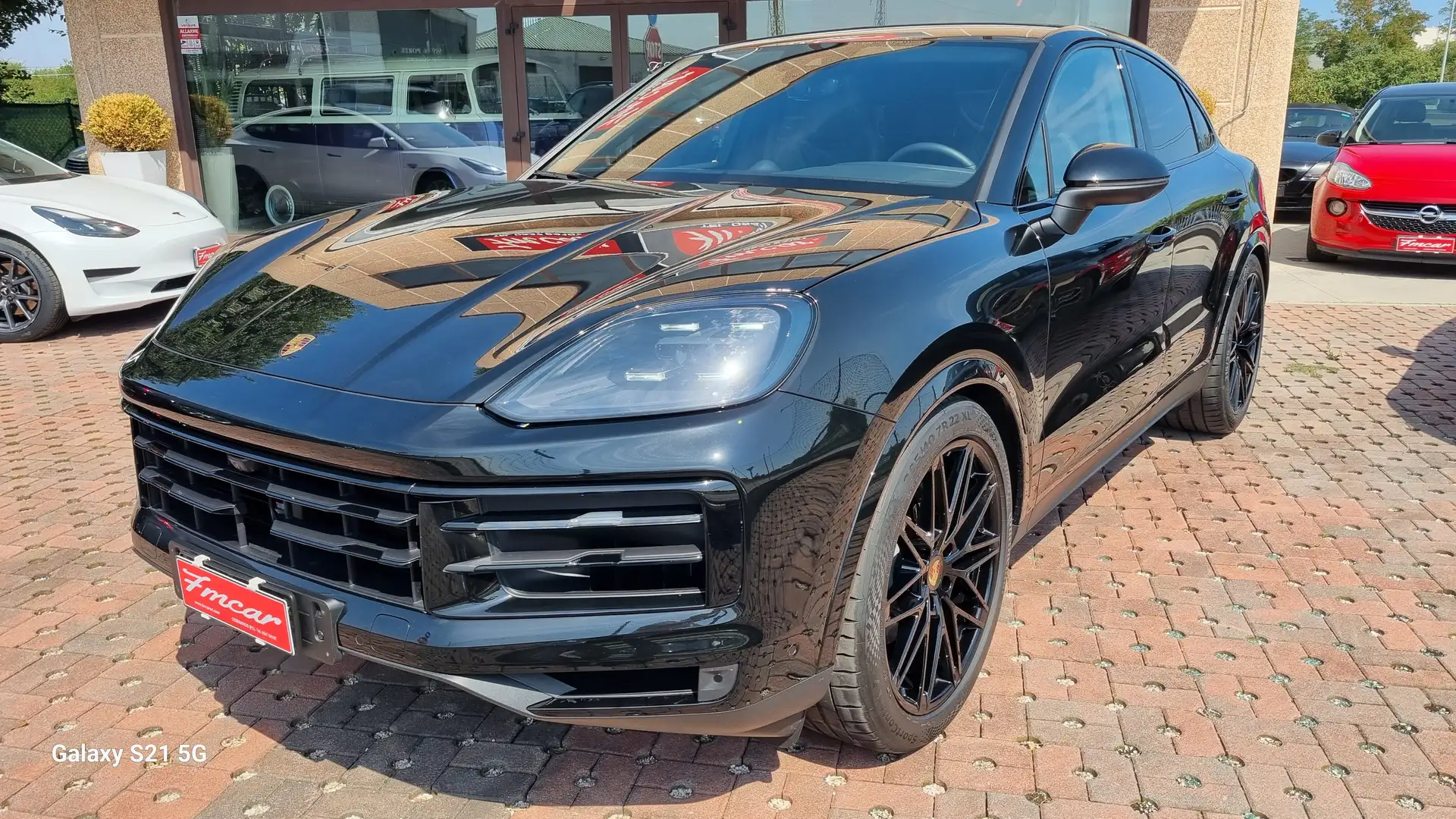 Porsche Cayenne 3.0 COUPE NAVI LED 22 PANORAMA KAMERA PASM Schwarz - 1