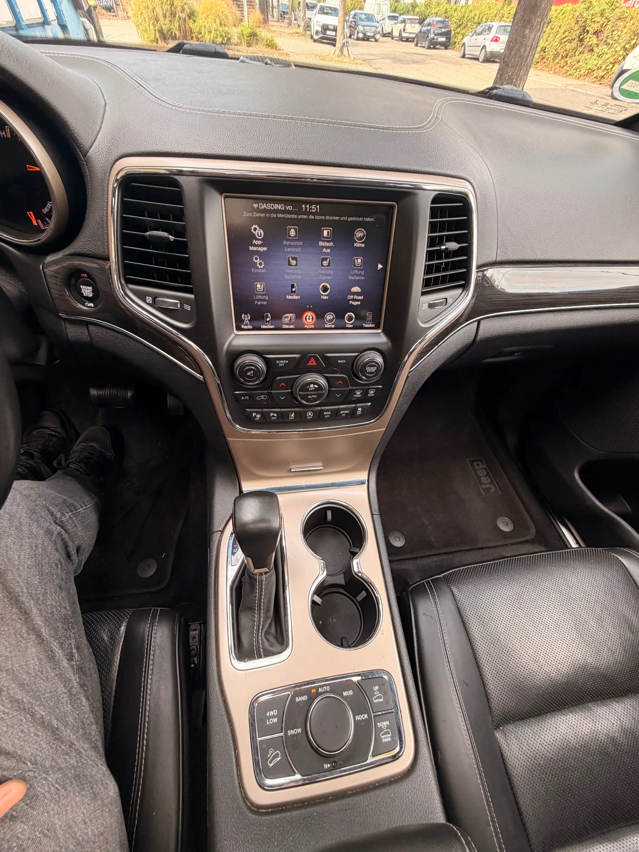 Jeep Grand Cherokee 3.0 CRD Overland/Leder/Navi/Pano/Cam/Keyless — photo 13