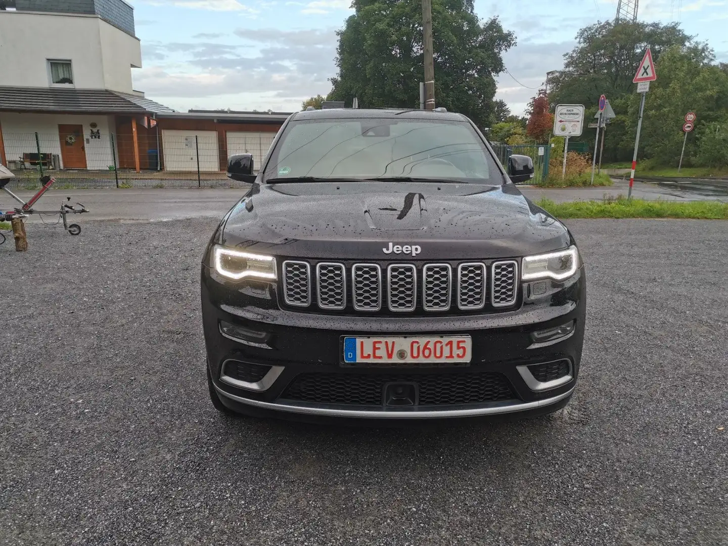 Jeep Grand Cherokee 3.0 CRD Summit 52tkm Schwarz - 2