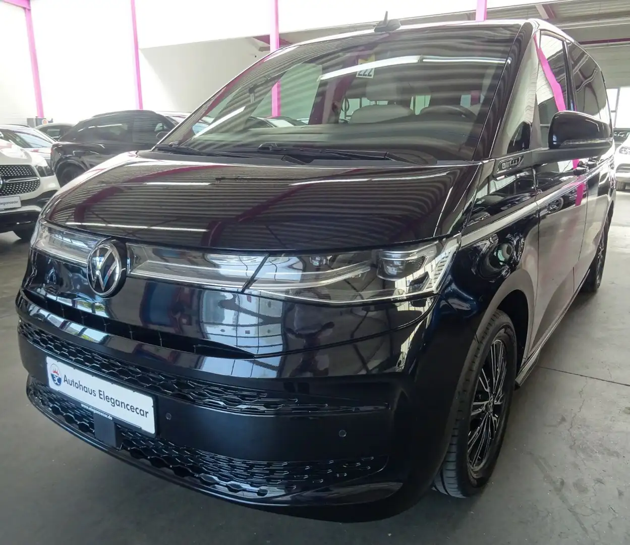 Volkswagen T7 Multivan T7 MULTIVAN 2.0 TDI STYLE*BULLI**7 SITZER** Schwarz - 1