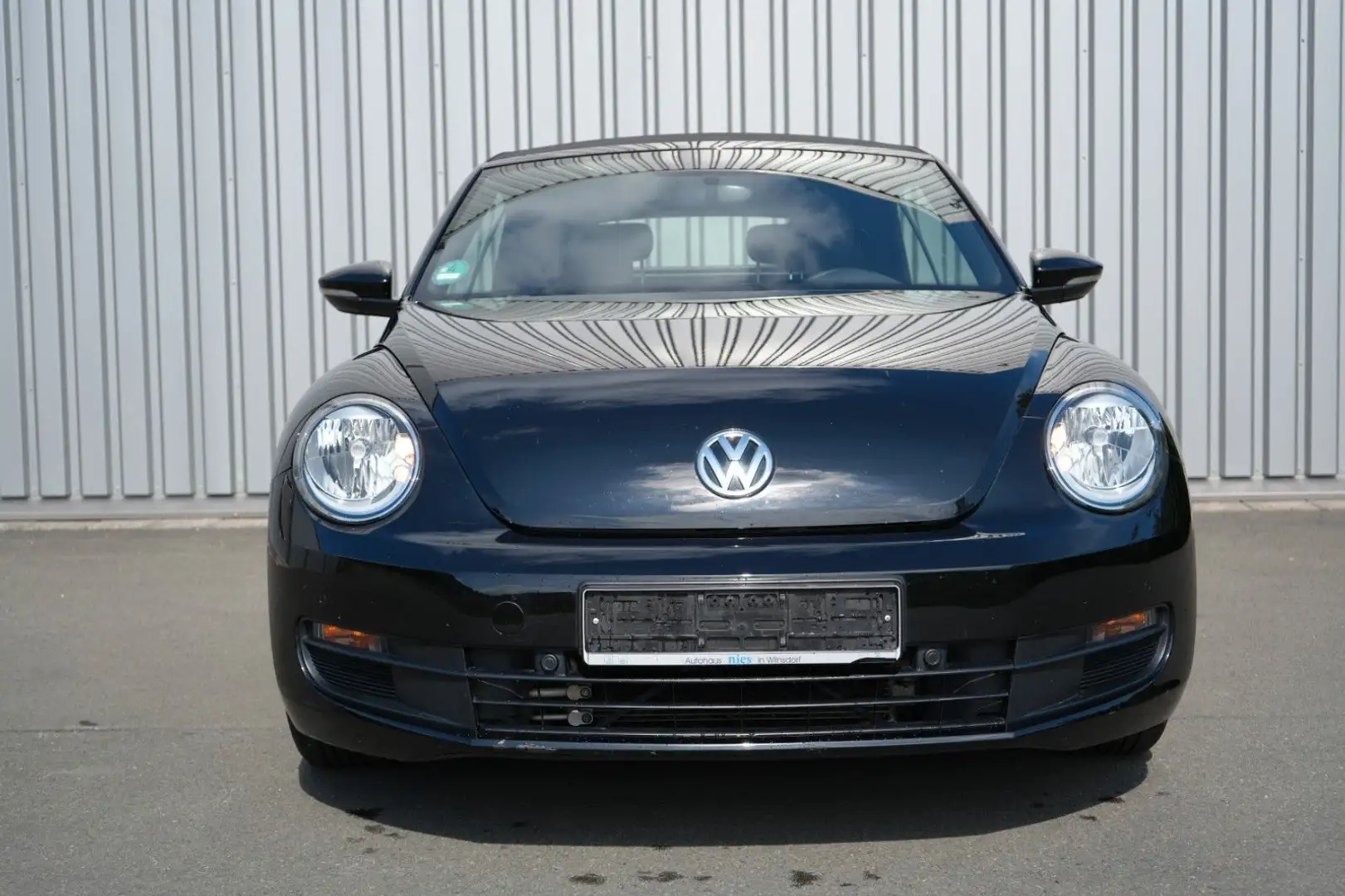 Volkswagen Beetle Cabriolet Winterpaket Sitzheizung Klima Schwarz - 2