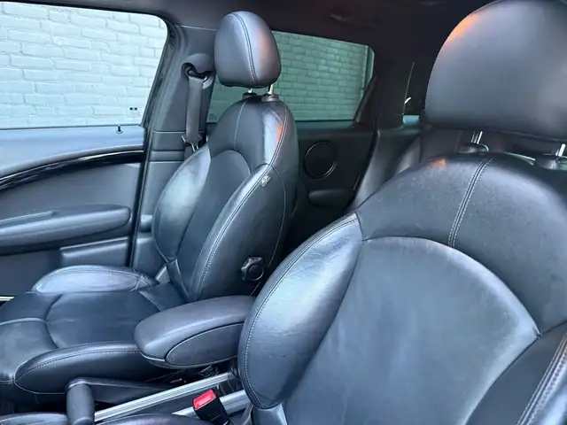Mini Countryman view 20