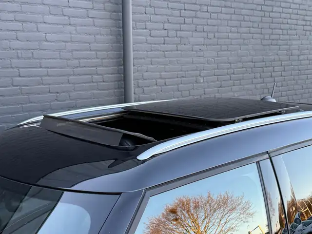 Mini Countryman view 19
