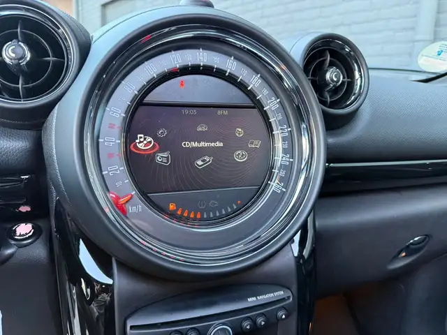Mini Countryman view 28