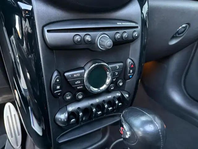 Mini Countryman view 29