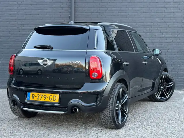 Mini Countryman view 4