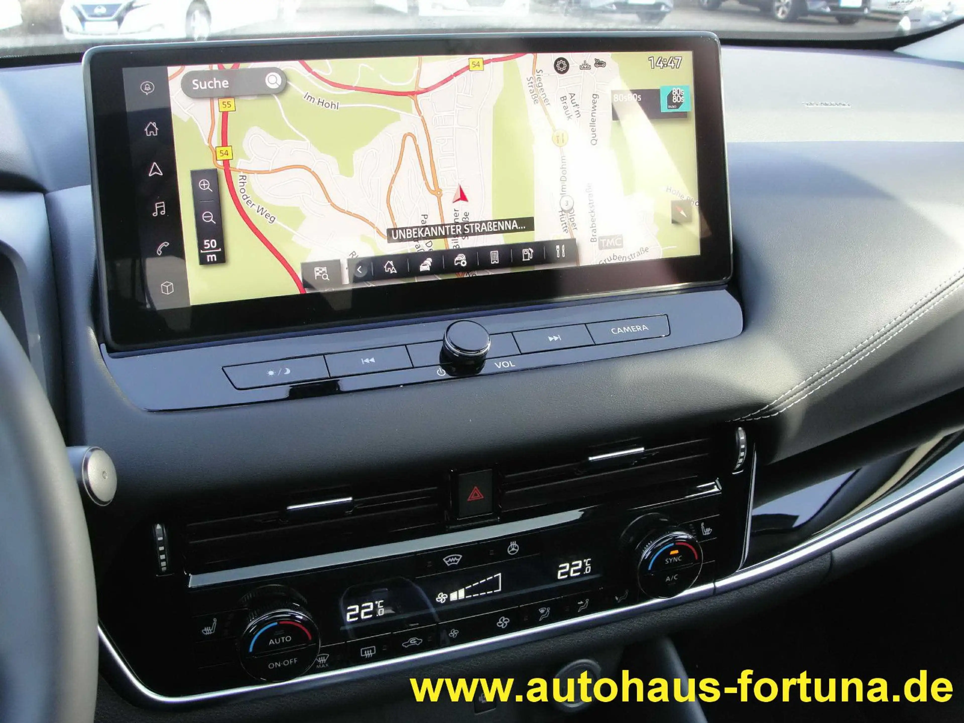 Nissan Qashqai Black Edition 1.5 e-Power Glasdach HUD — photo 11