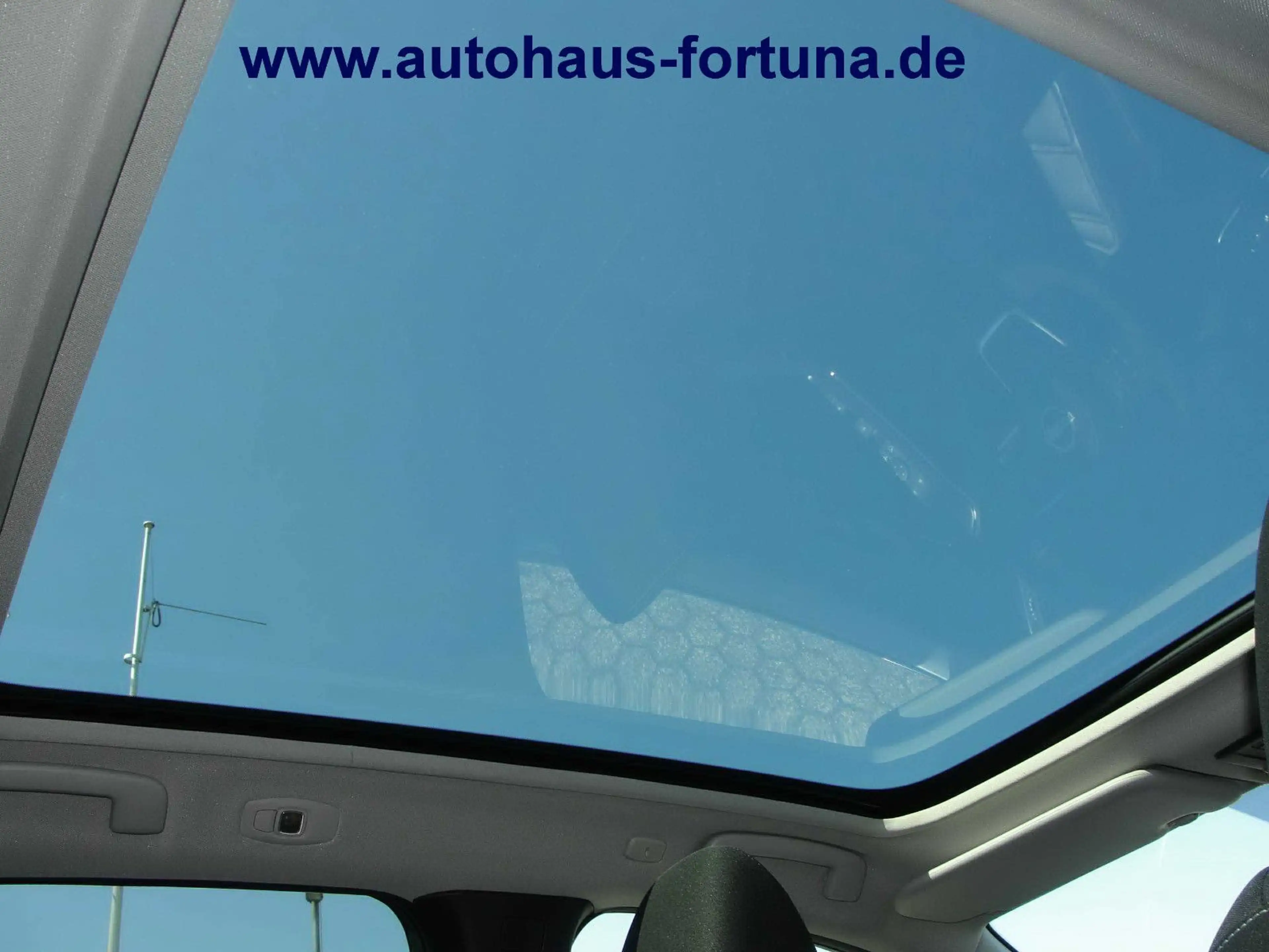 Nissan Qashqai Black Edition 1.5 e-Power Glasdach HUD — photo 6