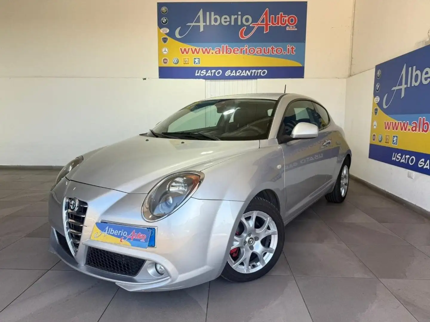 Alfa Romeo MiTo 1.3 JTDm 85 CV S&S Distinctive *VEDI NOTE* Silber - 1