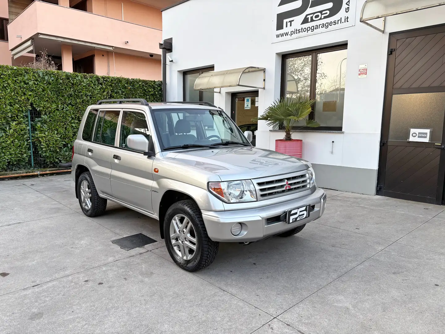 Mitsubishi Pajero Pinin Pajero Pinin 5p 1.8 Mpi 114cv 16v 4x4 - Ventennale Plateado - 2