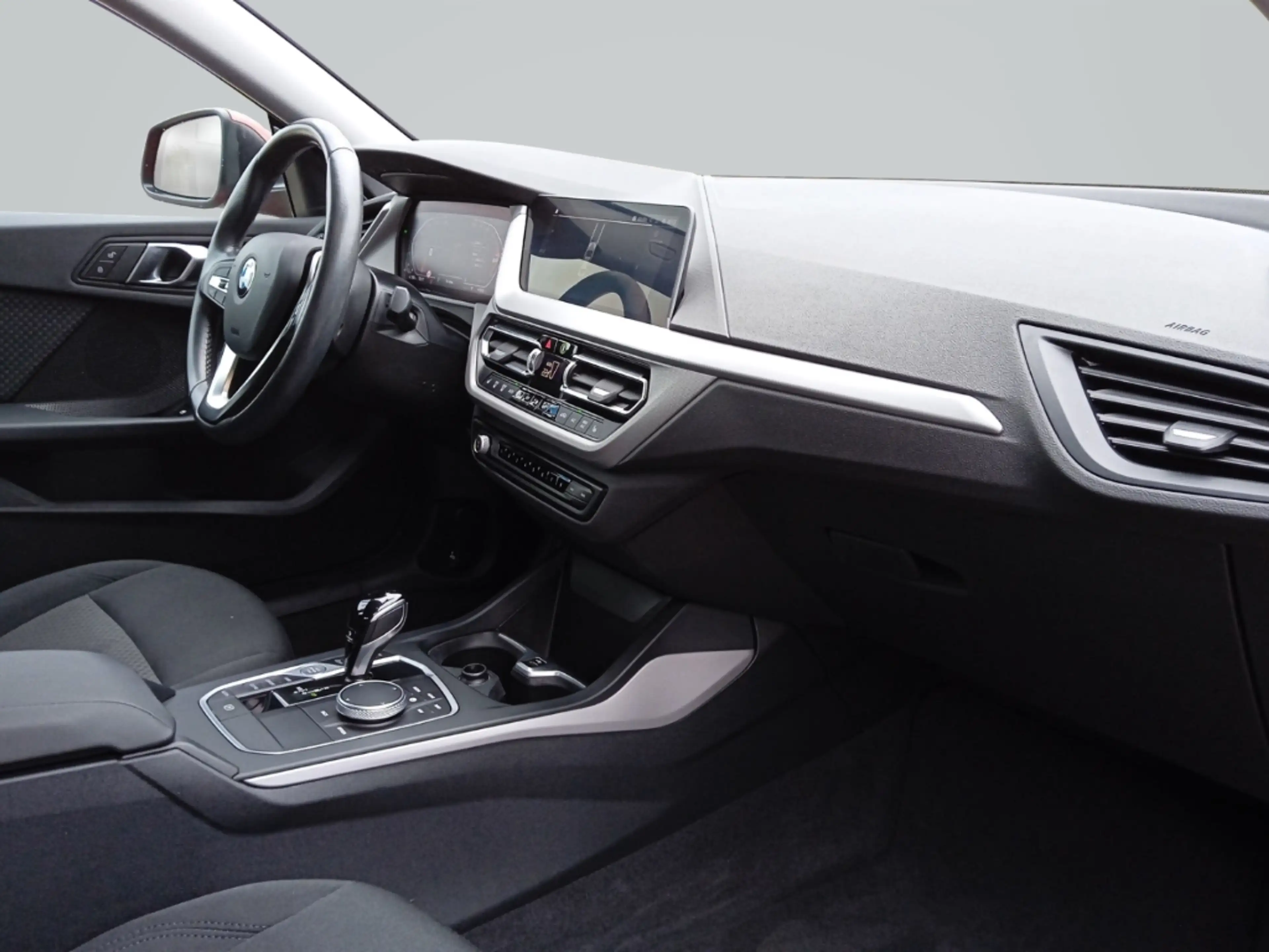 BMW 218 Gran Coupe i  Aut.  SHZG+SPIEGELPAKET+PDC+FERNLICH — photo 10