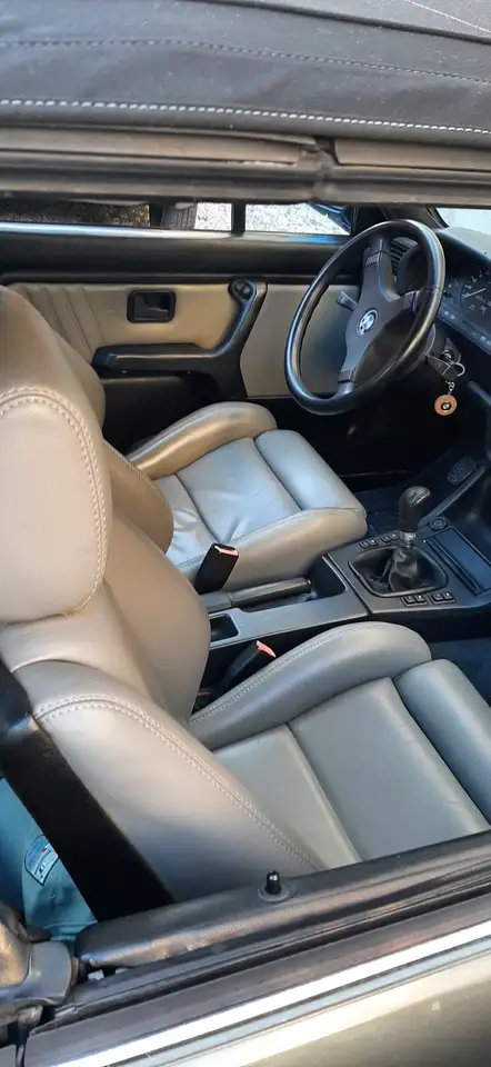 BMW 320i Cabrio, foto 2