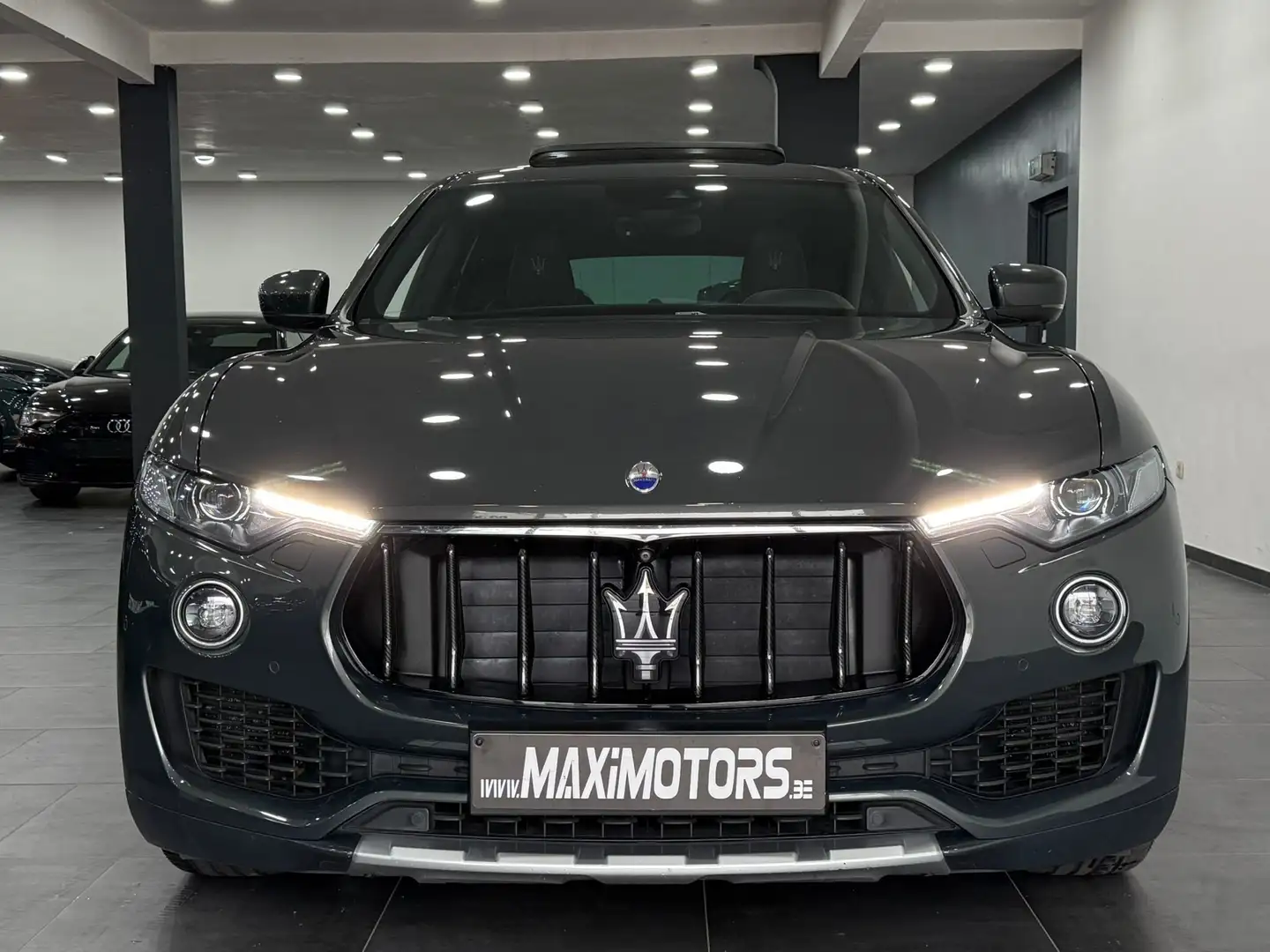 Maserati Levante 3.0V6D Utilitaire/Lichtevracht Carbon Pano Carplay Grijs - 2