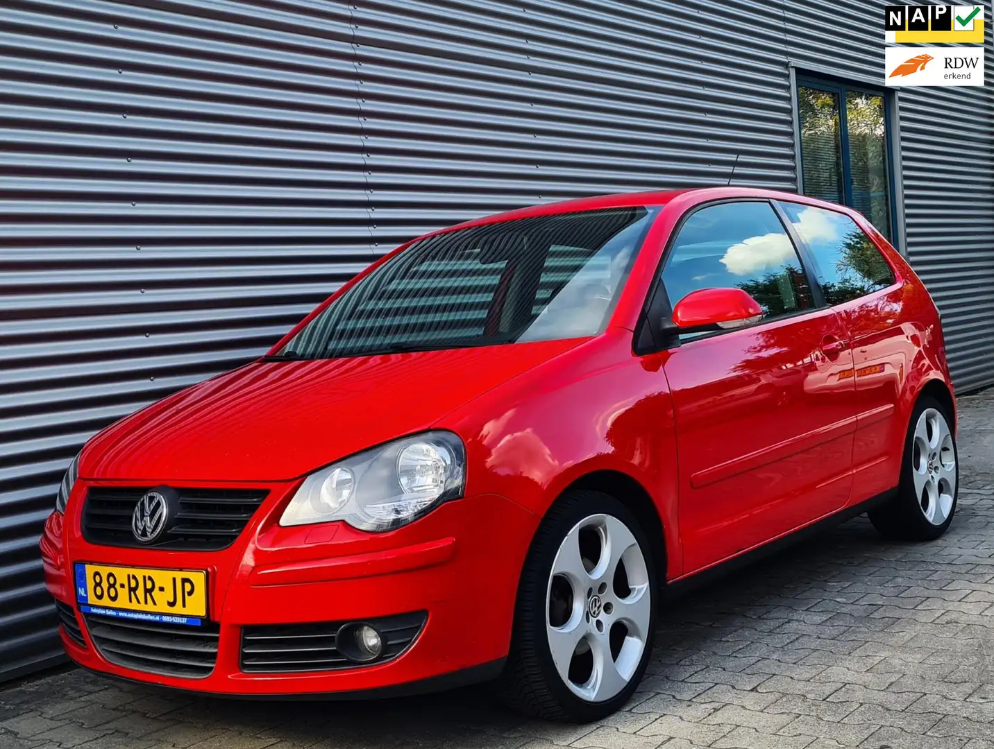 Volkswagen Polo 1.4-16V Comfortline 07-2005 Tornado Red 17inch LMV Rot - 1