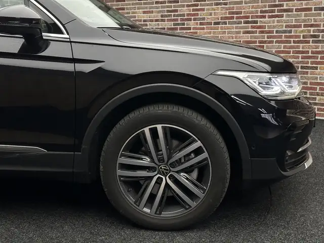 Volkswagen Tiguan view 8