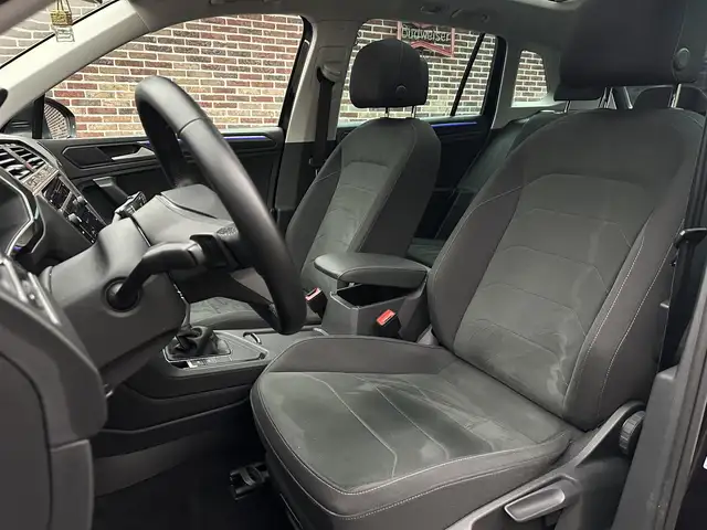Volkswagen Tiguan view 13