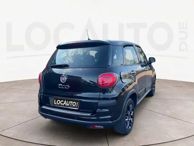 Fiat 500l view 4