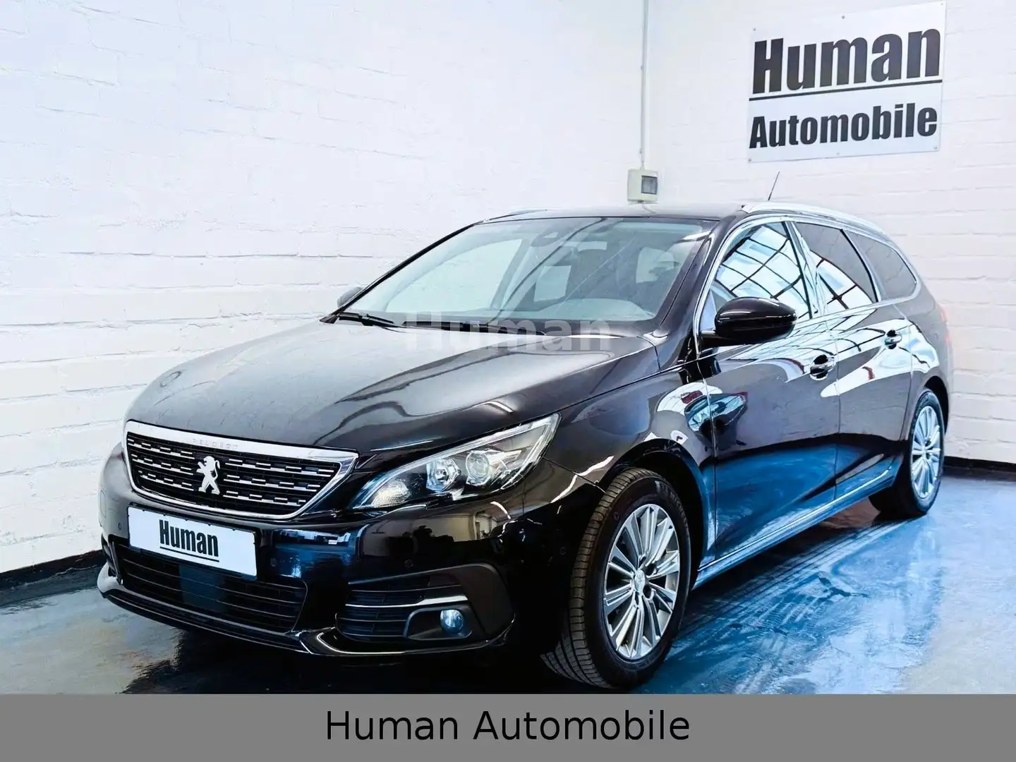 Peugeot 308 SW Allure Pack BlueHDi 130 EAT8 Automatik Zwart - 1