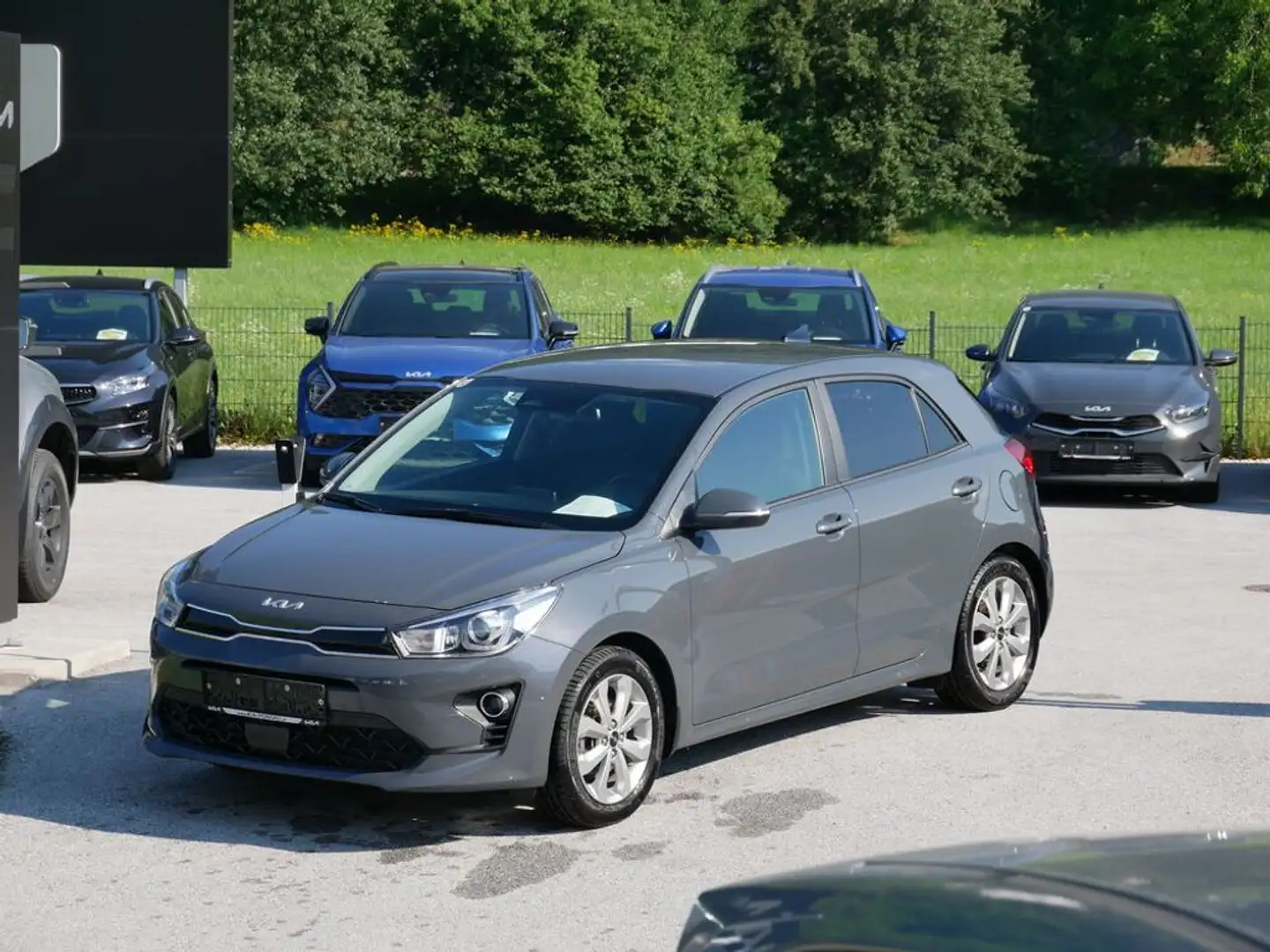 Kia Rio 1,2 DPI Gold ISG Grau - 2