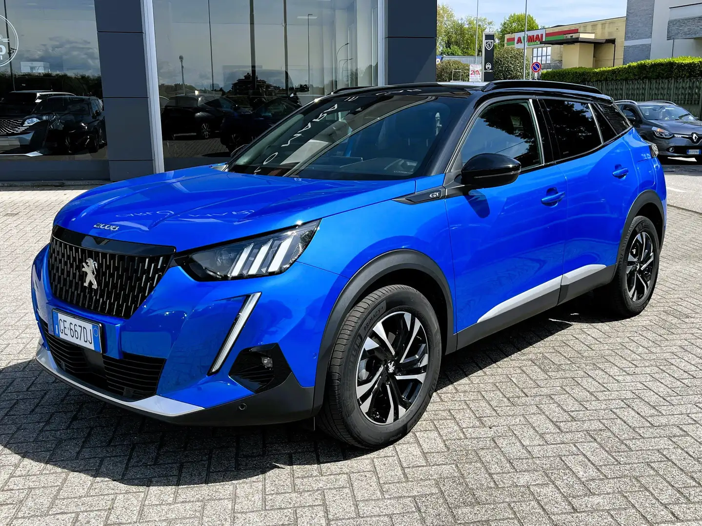 Peugeot 2008 GT 130 CV Bleu - 1