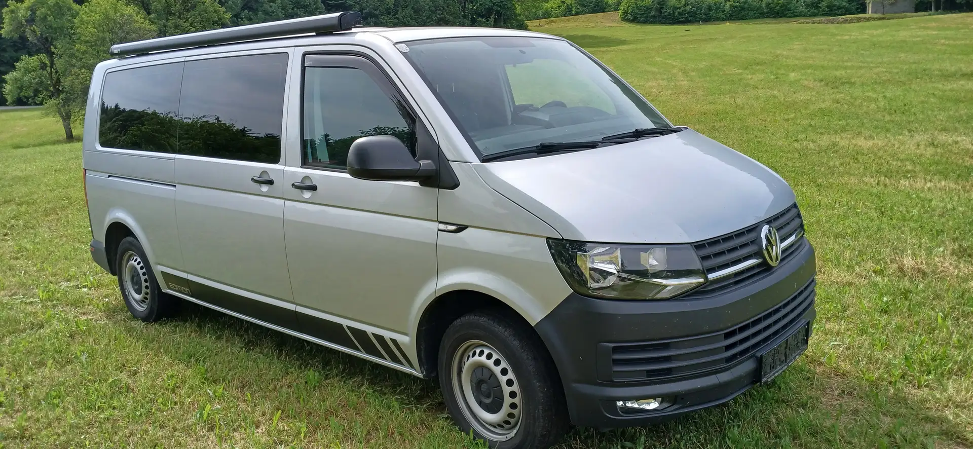 Volkswagen T6 Kombi Kombi LR 2,0 Entry TDI BMT Entry Camper & 9 Sitzer Silber - 1