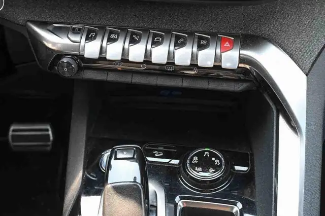 Peugeot 3008 view 15