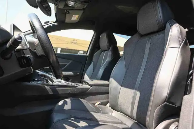 Peugeot 3008 view 10
