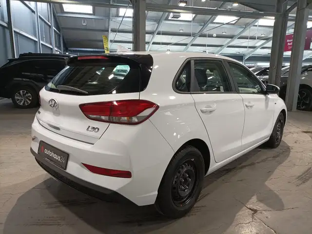 Hyundai i30 view 5