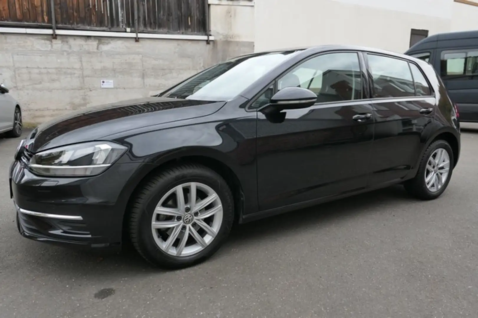 Volkswagen Golf VII Comfortl. DSG 43000 km! PDC! SHZ! Navi Schwarz - 1