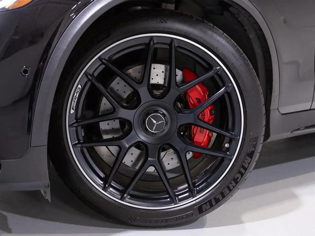 Mercedes-Benz GLC снимка Mercedes-Benz GLC