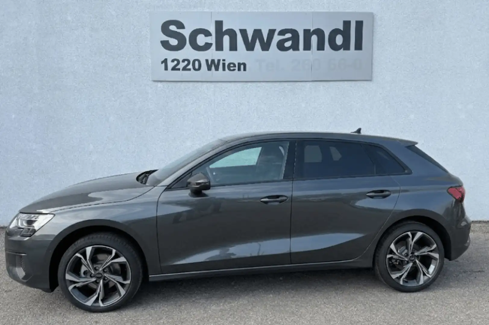 Audi A3 35 TDI Grau - 1