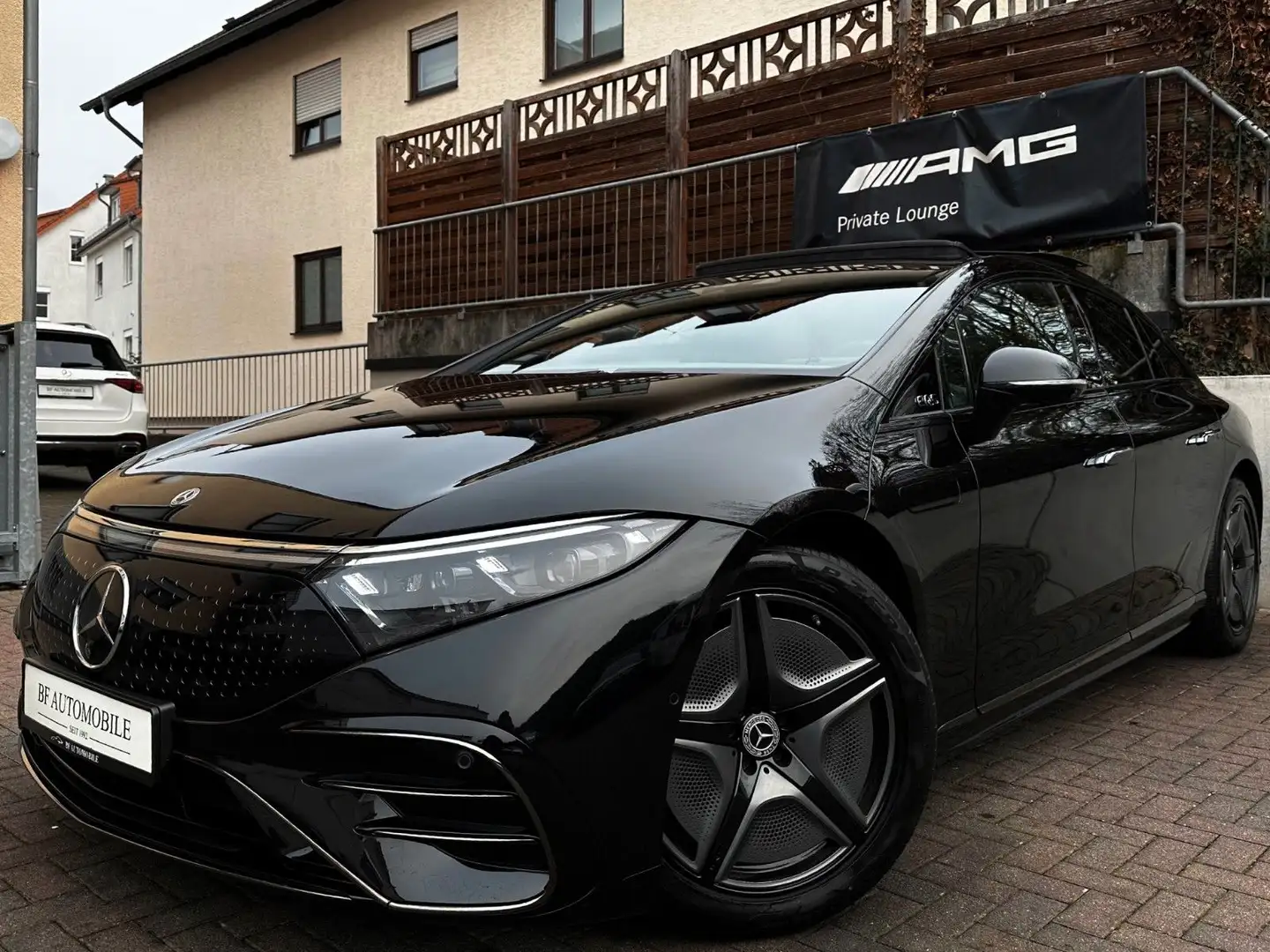 Mercedes-Benz EQS 350+ AMG PANO*MBUX*3D-Burm*Night*20" Schwarz - 1