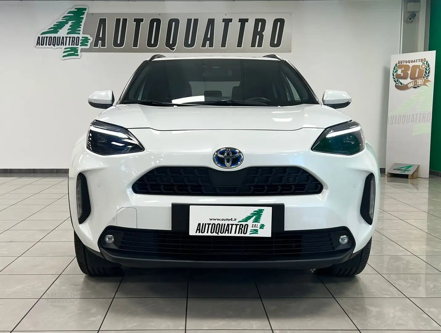 Toyota Yaris Cross Yaris Cross 1.5h Trend 130cv e-cvt Bianco - 1