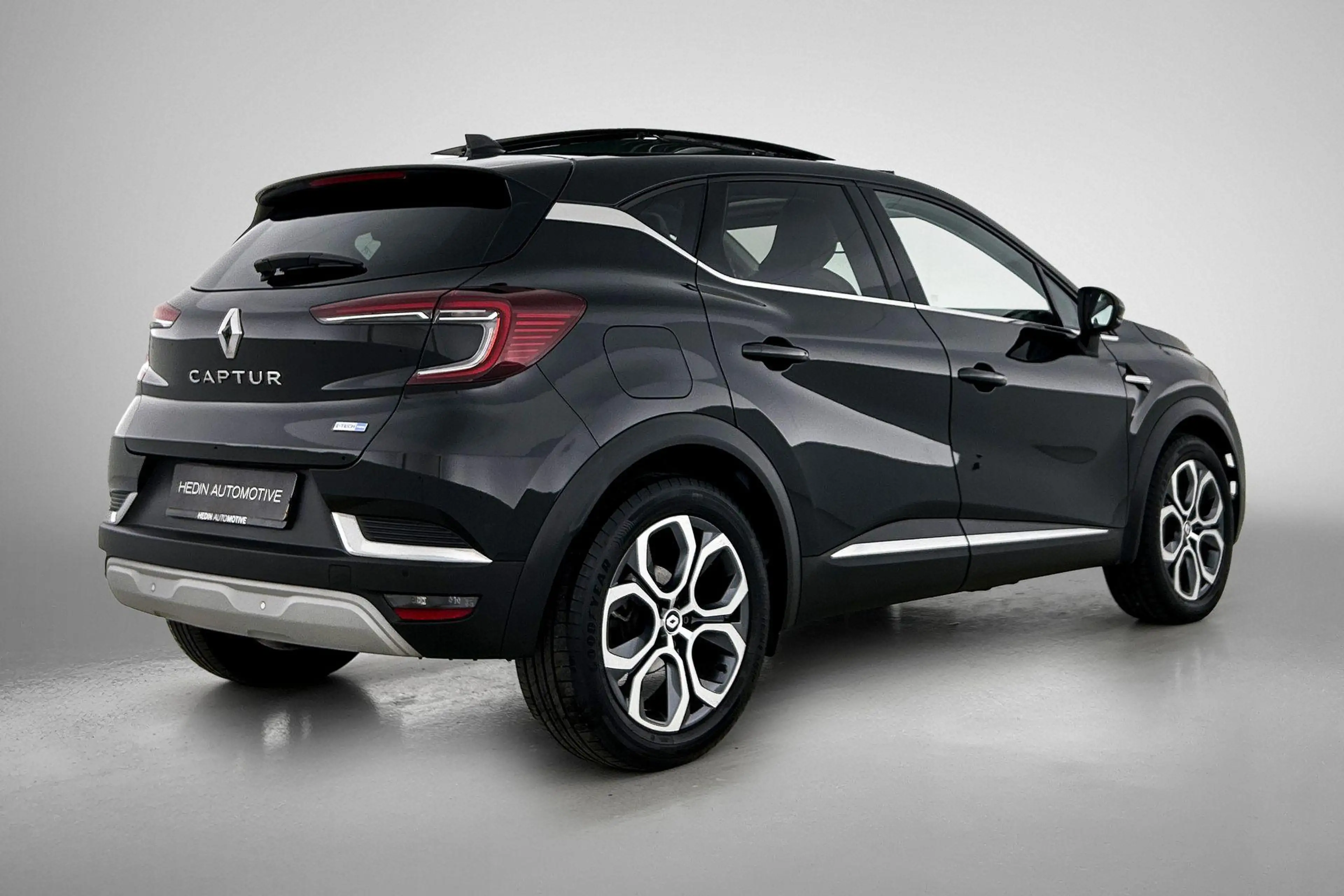 Renault Captur Captur E-TECH hybrid 140 Intens — photo 2
