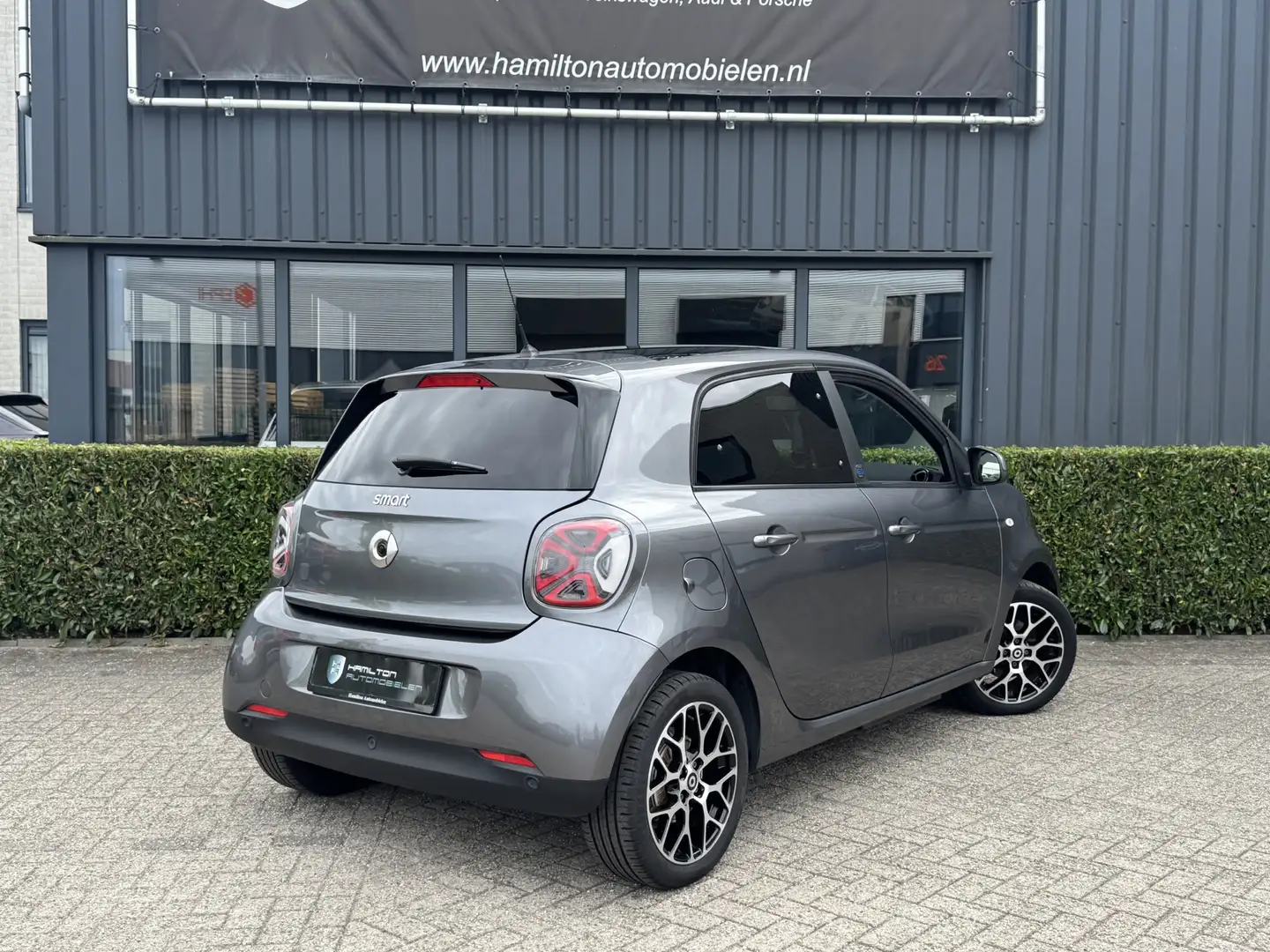 smart forFour EQ Comfort PLUS 18 kWh Full options NL Auto 31dkm Grijs - 2