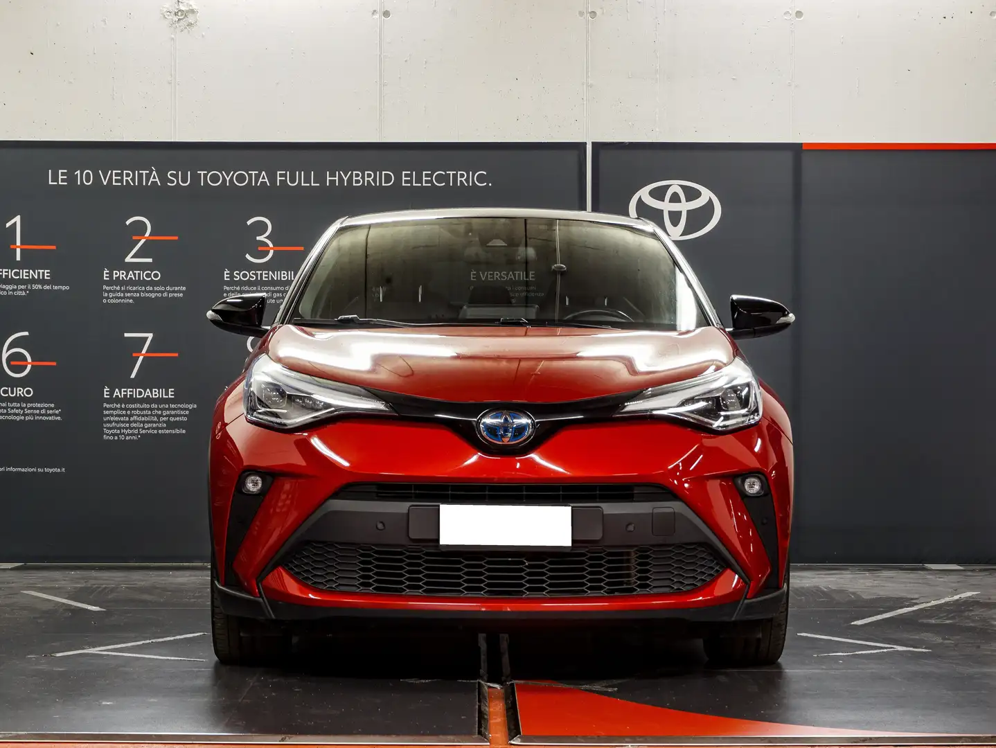 Toyota C-HR 2.0h Trend e-cvt Rosso - 2